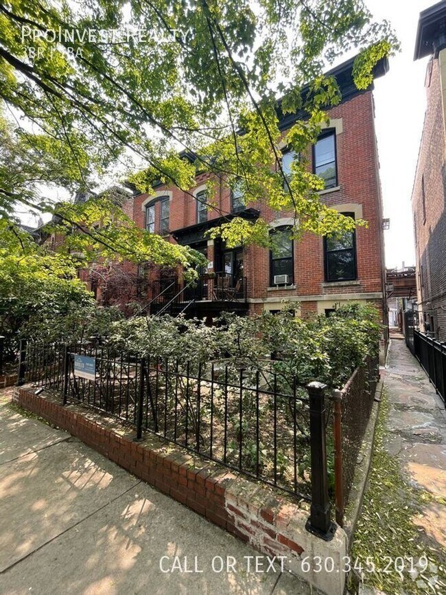 Building Photo - 2136 N Bissell St