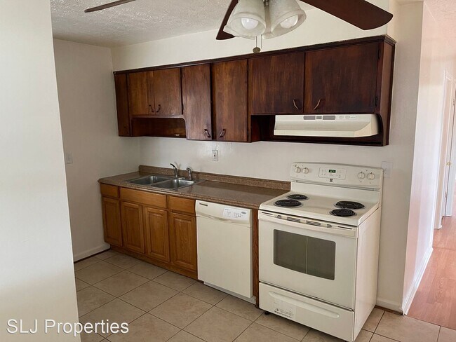 Building Photo - 3 br, 1 bath House - 6303 Johnstontown