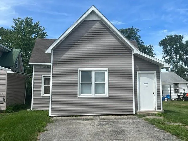 122 W South B St, Gas City, IN 46933 - House Rental In Gas City, IN ...