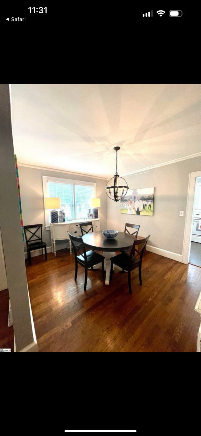 Dining area - 110 Willow Springs Dr