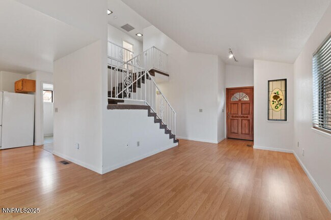 Foto del edificio - 767 Walker Ave