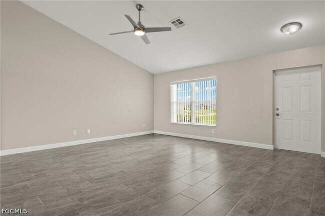 Foto del edificio - 3919 SW 14th Ave
