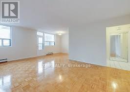 Building Photo - 10 Huntley St