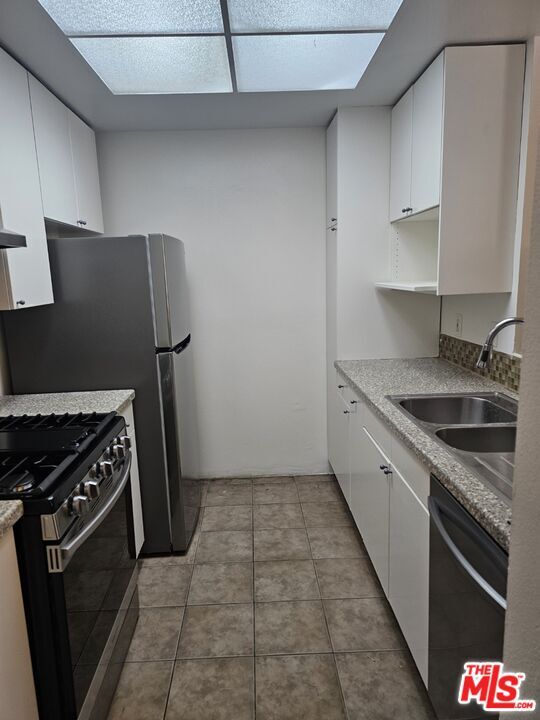 Foto del edificio - 525 S Berendo St