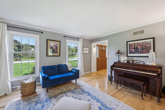 Foto del edificio - 14445 Cameron Ct