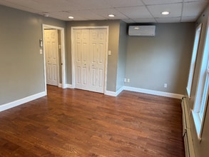 Building Photo - 136 Sharpe St