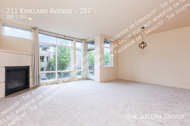 Foto del edificio - 211 Kirkland Ave