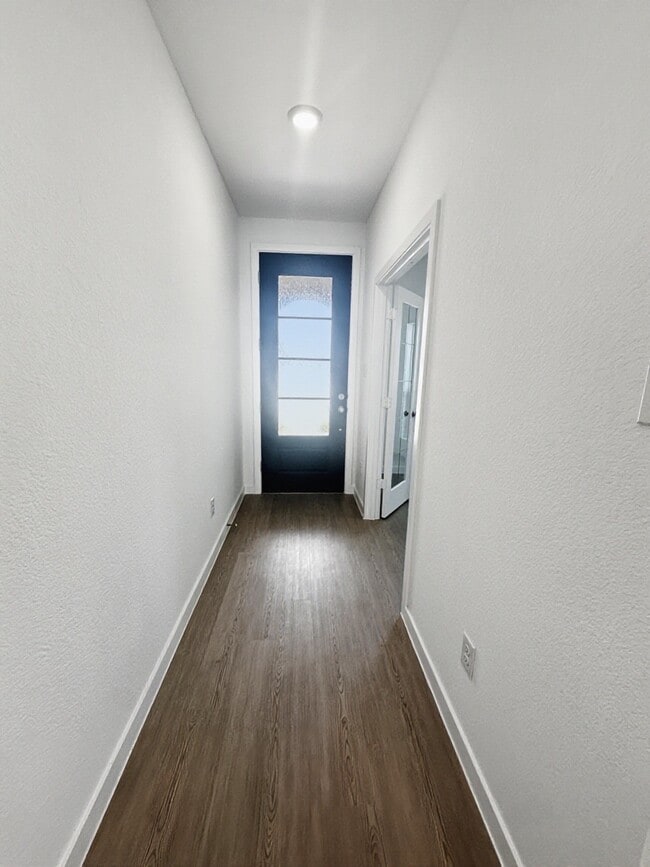 Building Photo - 26915 Nightingale Songs Dr