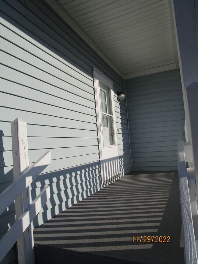 Foto del edificio - New Smyrna Beach 2BR 1.5BA UPDATED TOWNHOUSE
