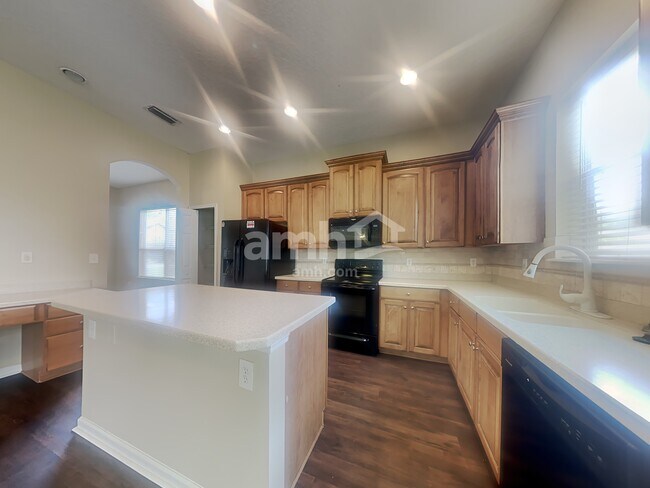 Building Photo - 2830 Harvest Moon Dr