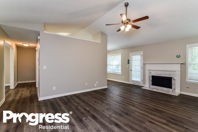 Building Photo - 2641 Fort Apachee Ct