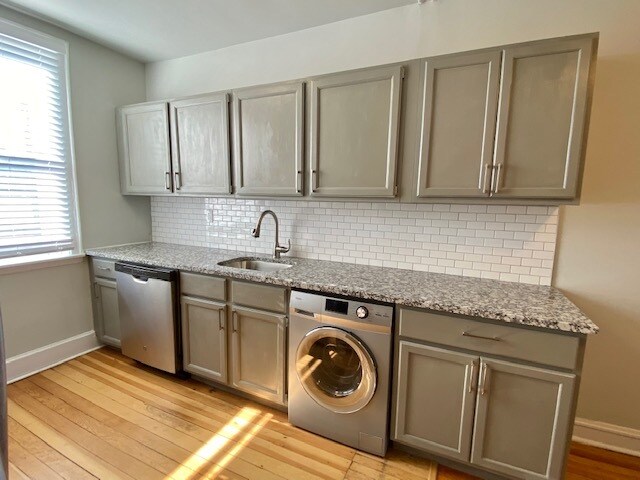 Foto del edificio - 4858 N Hermitage Ave