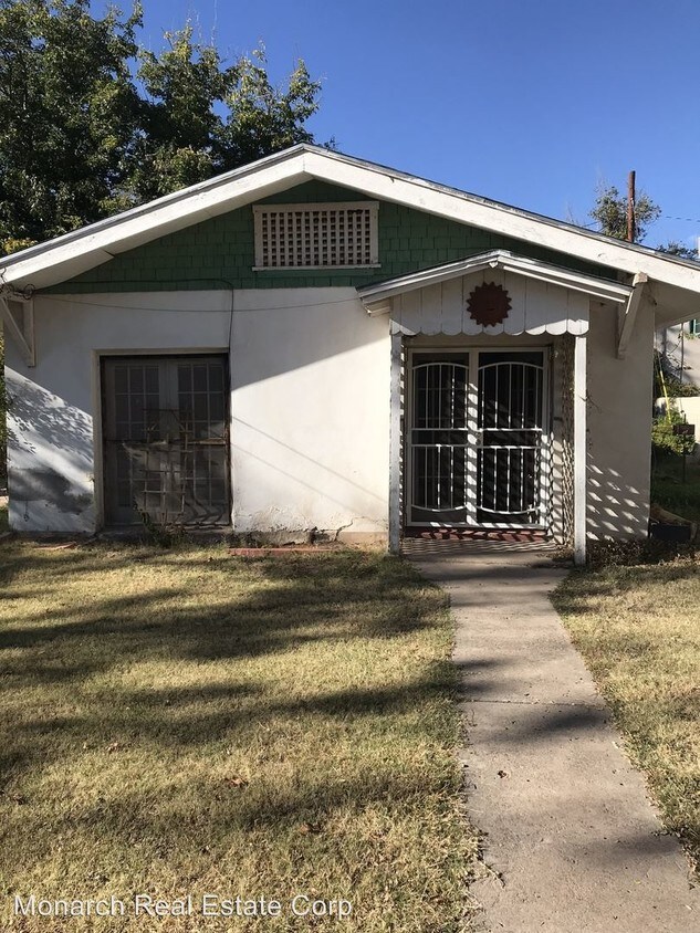 Primary Photo - 400 Conway Ave