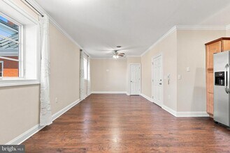 Building Photo - 25 E Boscawen St