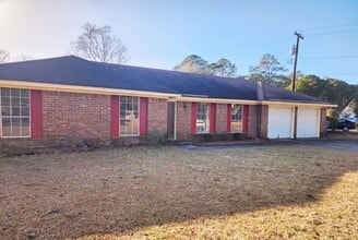 Building Photo - 801 Tavern Rd
