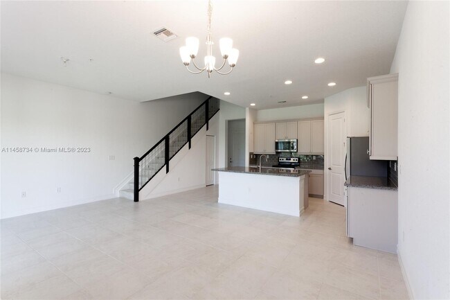 Foto del edificio - 11340 SW 16th St