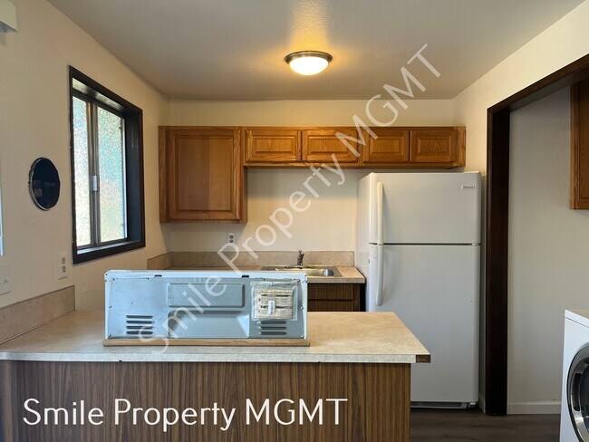 Foto del edificio - 8383 SE Brooklyn St