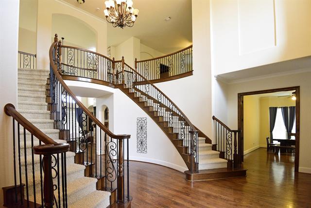 Foto del edificio - 7304 Meadow Glen Dr