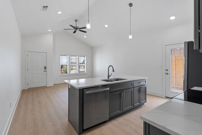 Photo - 2206 SW Endurance way Townhome
