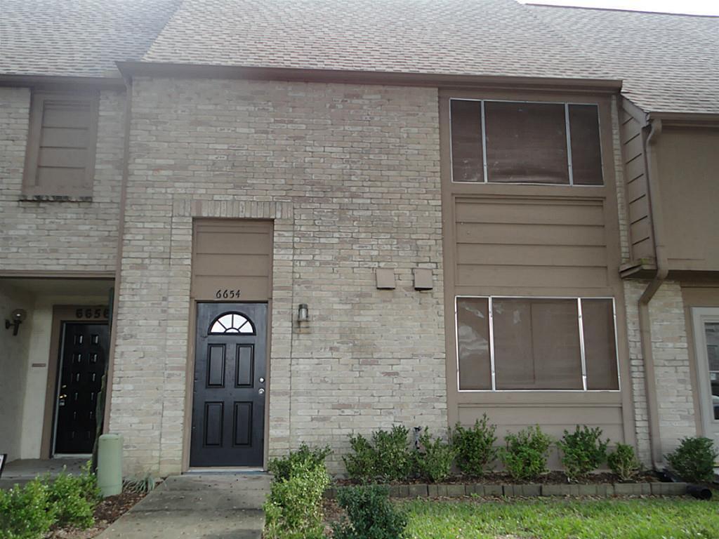 Primary Photo - 6654 Montauk Dr