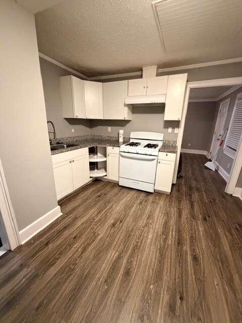 Foto del edificio - 1739 Aircraft Dr SE