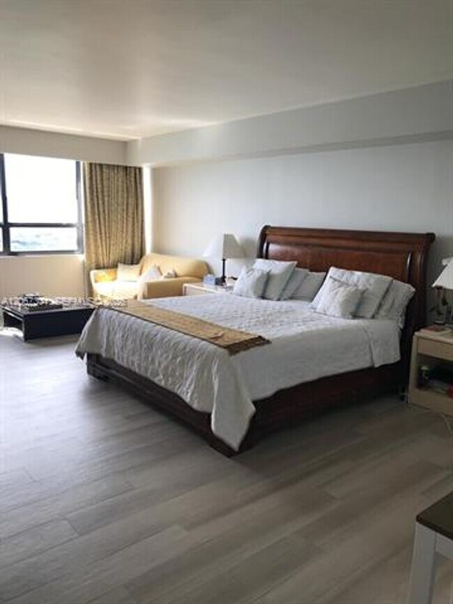Foto del edificio - 11113 Biscayne Blvd