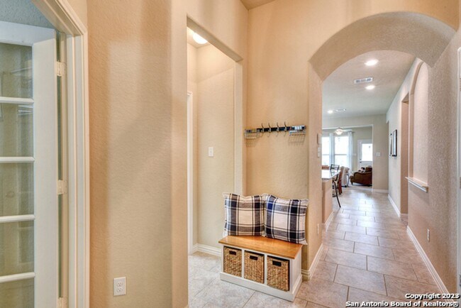 Foto del edificio - 3 Bed 2 Bath Waterford Park Subdivision