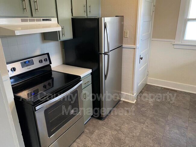 Foto del edificio - 220 E 29th St