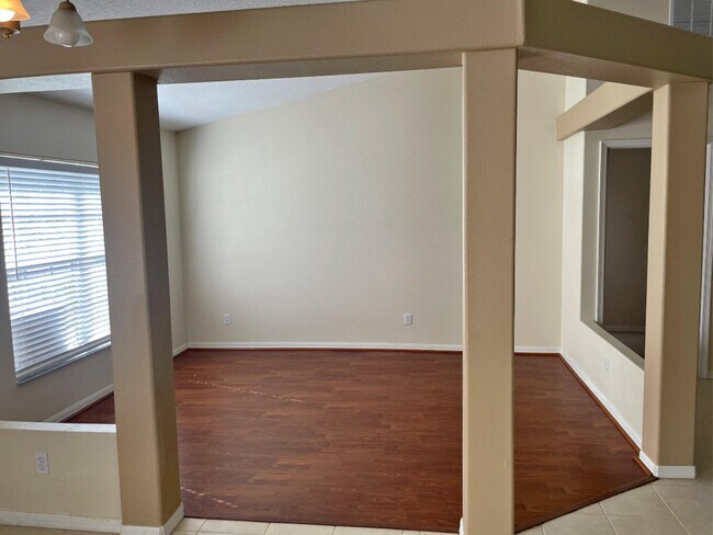 Foto del edificio - 1625 SW Levato Ave