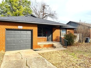 Building Photo - 6823 NW 50th St