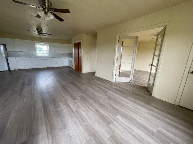 Foto del edificio - 725 Pioneer Rd
