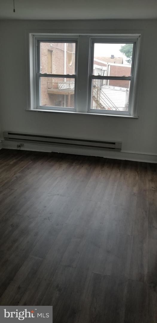 Building Photo - 6024 Larchwood Ave