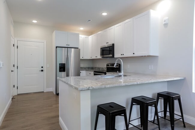 Interior Photo - 301 W University Ave