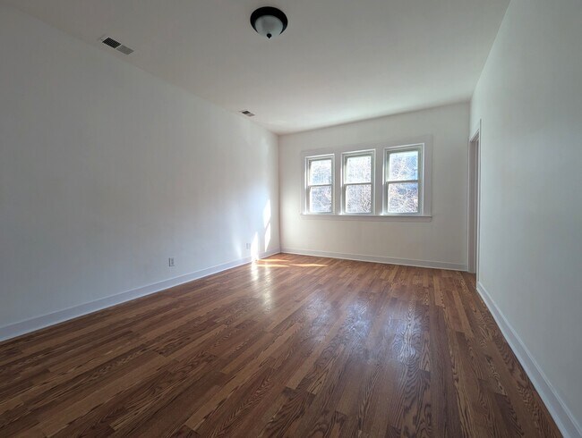 Foto del edificio - 1520 W Melrose St