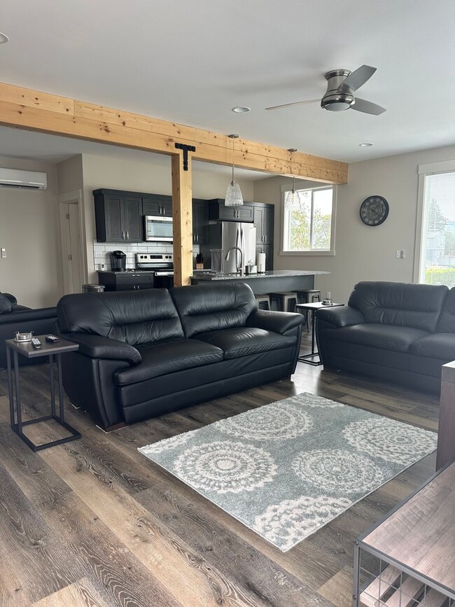 Foto del edificio - Year Round Rental- 4 bedroom, 2.5 bath in Chelan