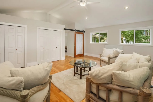 Foto del edificio - 12030 NE 144th St