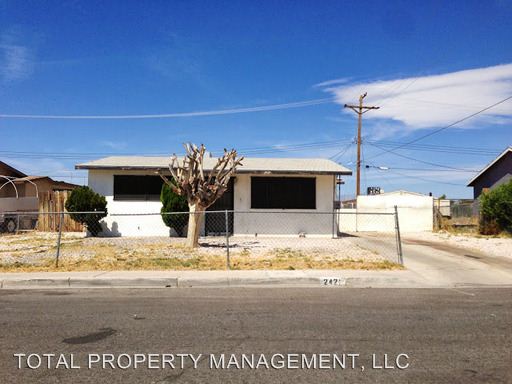 Building Photo - 2421 Raymond Ave