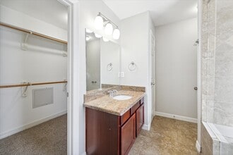 Building Photo - 2624 Detering St