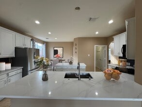 Building Photo - 24423 Hampton Lakes Dr
