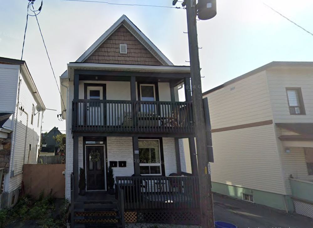 Primary Photo - 86 Poplar St