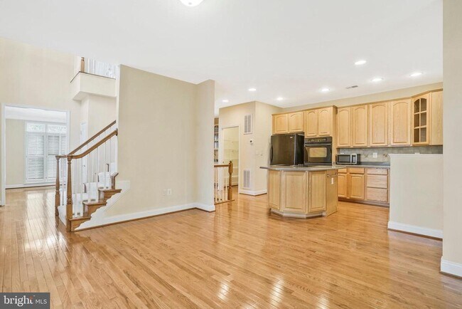 Building Photo - 9980 Cyrandall Dr