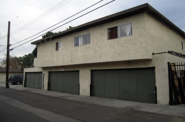 Building Photo - 819 N Loara St