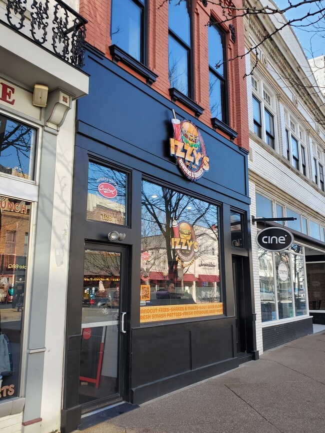 Building Photo - 128 E High St