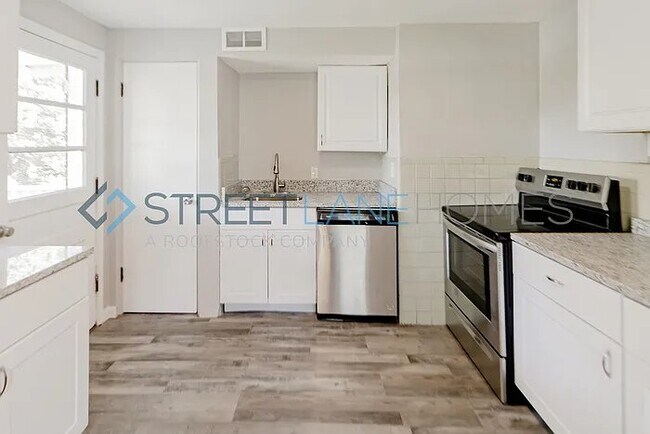 Foto del edificio - 6949 Pasadena Blvd