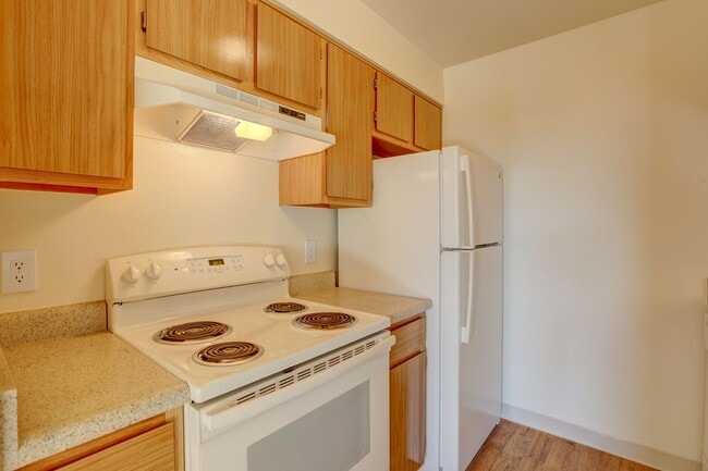 Interior Photo - Americana Lakewood Apartments