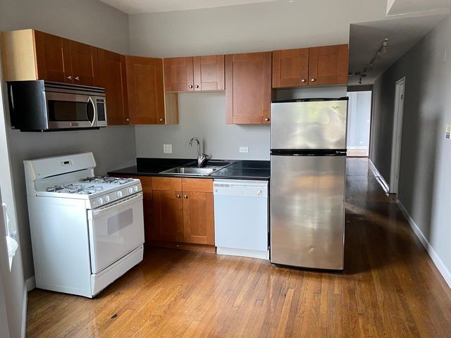 Foto del edificio - 2820 W Harrison St