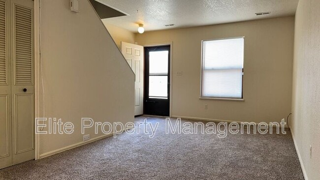 Building Photo - 1988 N Salem Ave