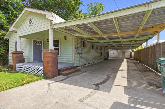 Foto del edificio - 7839 Goode St