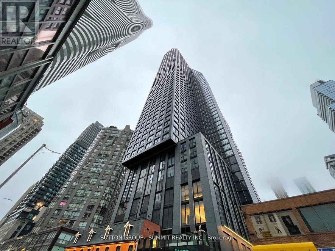 Photo principale - 8-908 Wellesley St W