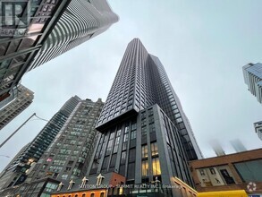 Building Photo - 8-908 Wellesley St W